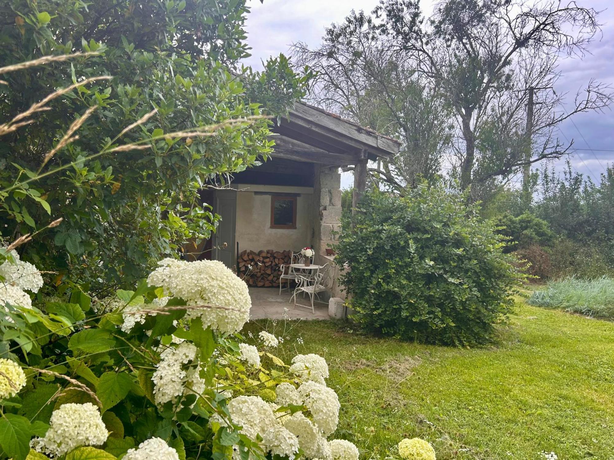 Moncrabeau Pedauge B&B 외부 사진
